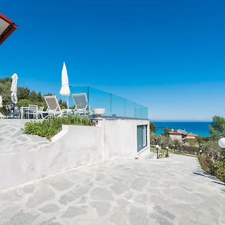 Greek Pride Sea View 1 *